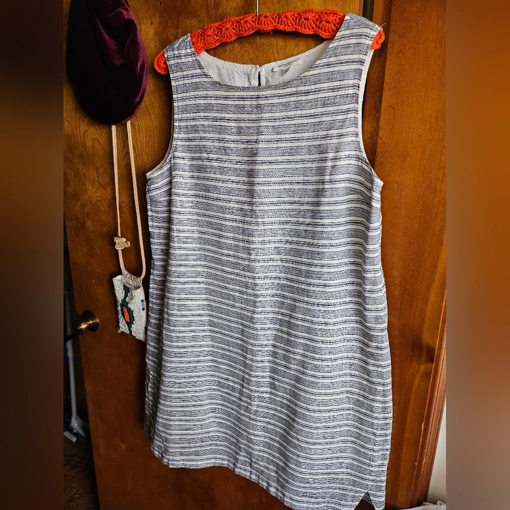♡ Striped Sleeveless Dress -navy and white Purchased from Nordstroms - Picture 1 of 3